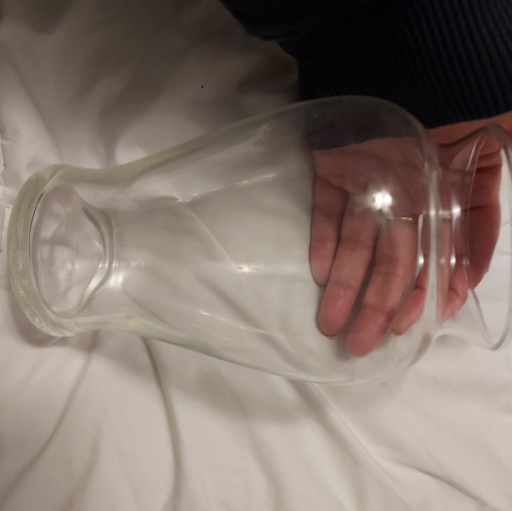 60 yrs Easily plus, not too big , Clear Vase For Posies